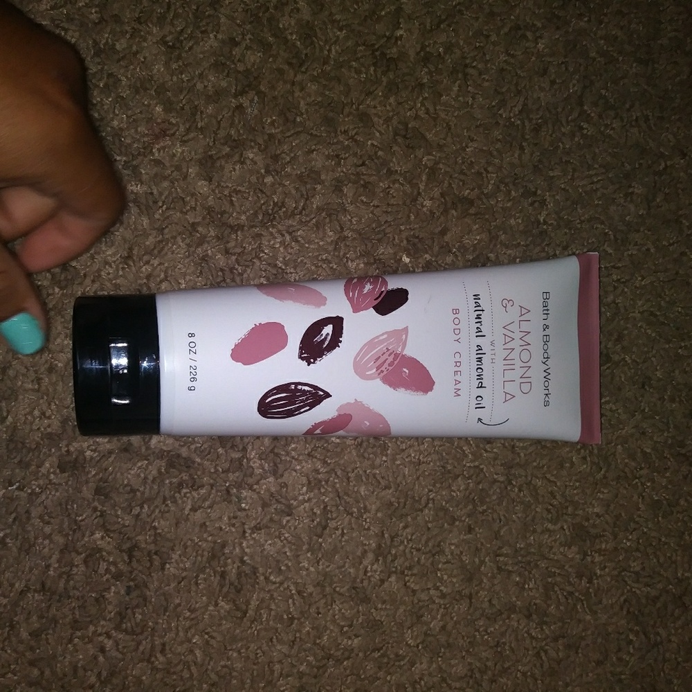 Almond and Vanilla Body Cream
